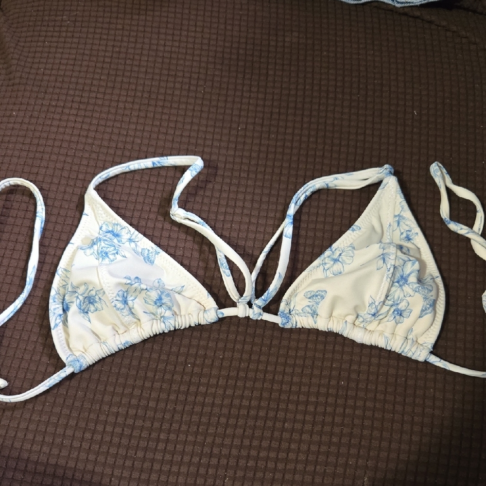 PacSun Blue Floral Triangle Bikini Top
